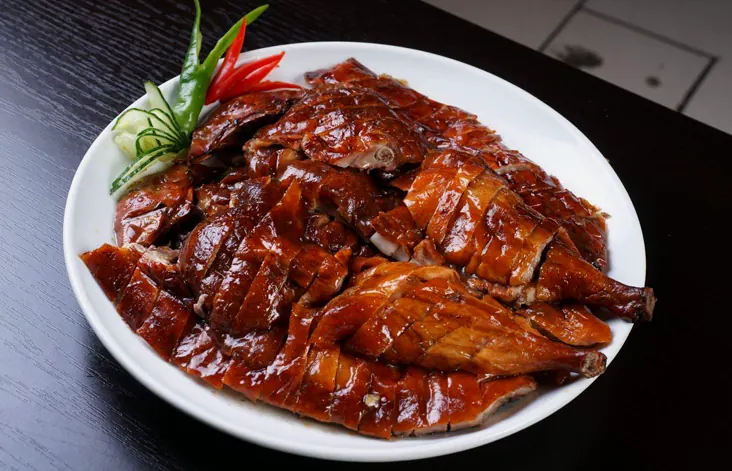 卤水鸡蛋与豆腐：烧腊店里的百搭卤味